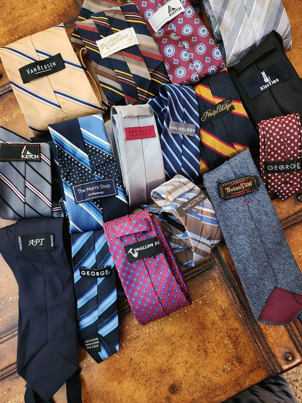 50 Pc Men’s Necktie Lot Vintage & Modern Silk Wool Cotton Polyester Mixed Brands